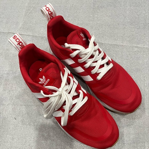 [US8.5] Adidas Women Originals MULTIX Everyday Sneakers Scarlet Cloud White - Picture 2 of 8